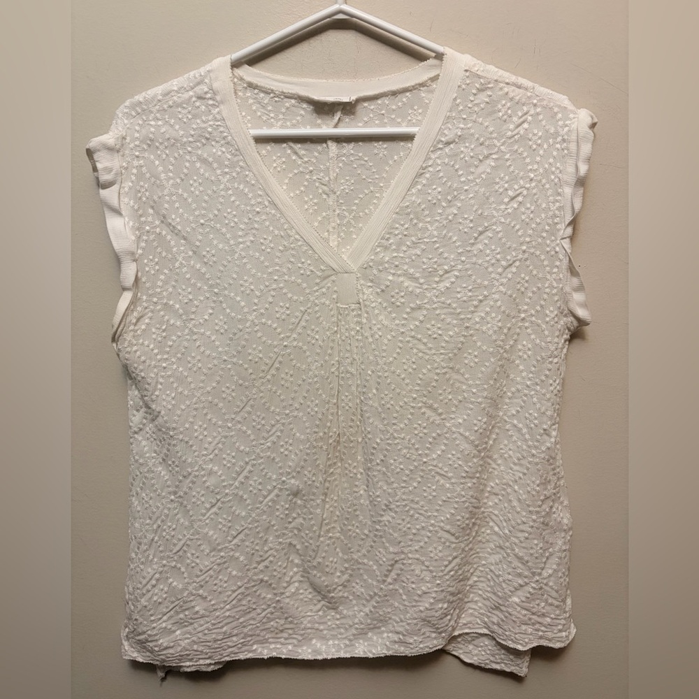 GENTLE FAWN Elegant Off-WhiteV-Neck Women's Top